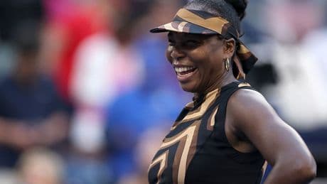 Venus Williams calls for Serena to ‘show up’ for next US Open match as run continues