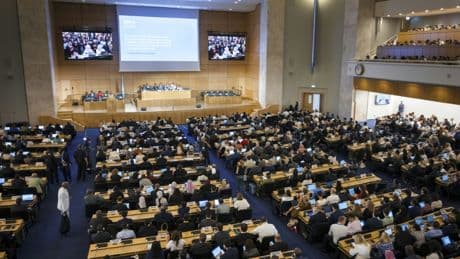 Pollution plastique : la présence massive des lobbyistes pétrochimiques à Genève inquiète les ONG