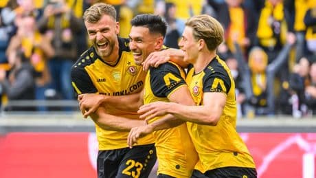 3:0! Dreierpack in acht Minuten - Dynamo feiert auch ohne Meister-Schale
