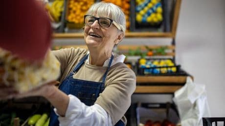 Delaying retirement for women could ‘improve cognition and physical health’