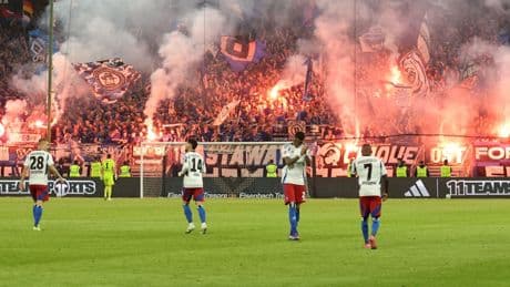 2. Fußball-Bundesliga : Etliche Schwerverletzte bei Aufstiegsfeier des HSV