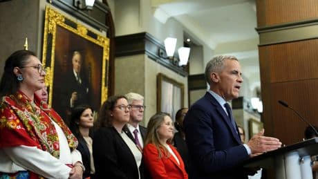 Liberal MPs meet in Edmonton to talk fall session, major projects