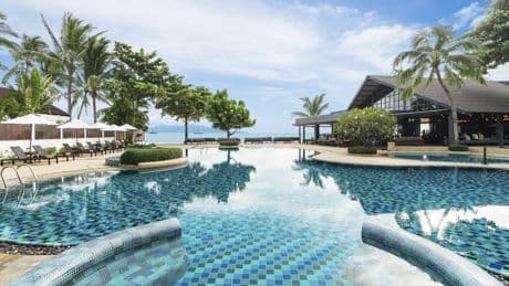 Las hoteleras enfilan otro verano récord y moderan el alza de precios