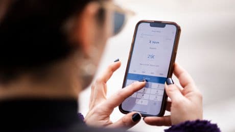 La banca negocia crear un Bizum europeo y conectar los sistemas de pagos a cambio de un canon