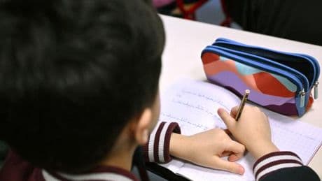 L’éducation nationale et l’enseignement supérieur, deux institutions qui peinent à gérer les ruptures de parcours