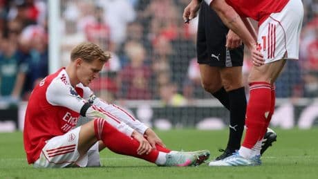 La lesión de Odegaard mantiene en vilo al Arsenal antes de visitar al Liverpool