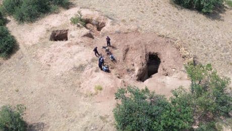 Kayseri'de kaçak kazı yapan 4 şüpheliye dronla suçüstü