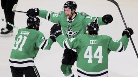 Harley scores power-play goal in OT as Stars beat Jets 2-1 to win series