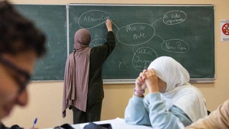 Dans le rapport sur les Frères musulmans, la persistance d’arguments fragiles contre le lycée Averroès