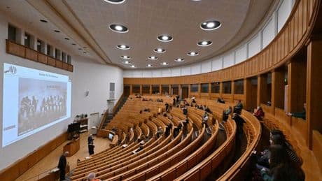 Förderung: Deutschlandstipendium für 819 Studierende in Thüringen