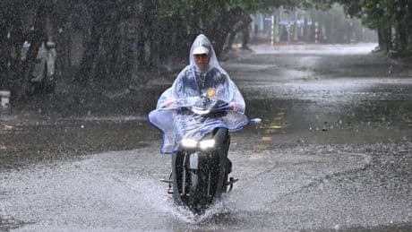 At Least One Dead as Typhoon Kajiki Slams Vietnam