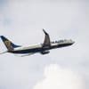 Non-binäre Person hatte geklagt: Keine neutrale Anrede bei Ryanair – Einigung ohne Gericht