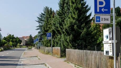 Parkverbote: Ärger im Dorf Störmthal über unerwarteten Schilderwald