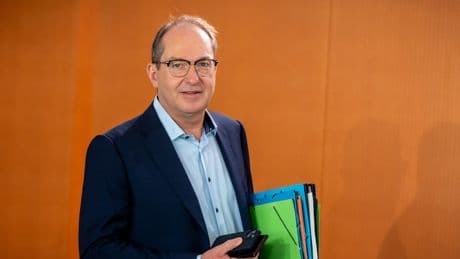 Schock-Statistik - 40 Prozent mehr politisch motivierte  Gewalt – Rekord!