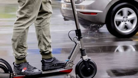 Unfallzahlen steigen: So viele Menschen in NRW verunglückten 2024 mit einem E-Scooter