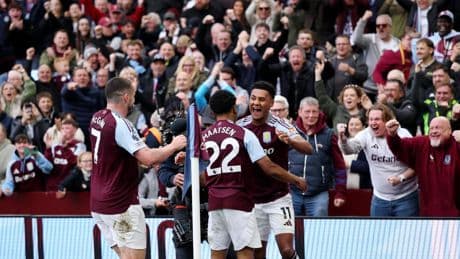 El Aston Villa golea al Newcastle y la lucha por las plazas de Champions está que arde
