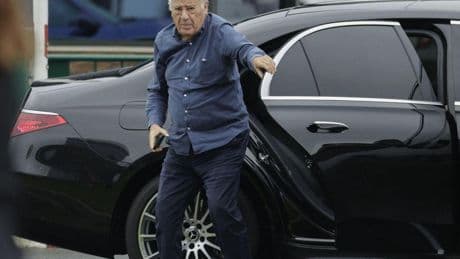 ⁠Ni Rolls-Royce ni Aston Martin, este es el 'modesto' coche de Amancio Ortega: tiene más de 10 años