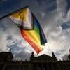 „Das war kein Vandalismus, das war Gewalt“: Queerfeindlicher Angriff auf Berliner Schauspielschule Ernst Busch