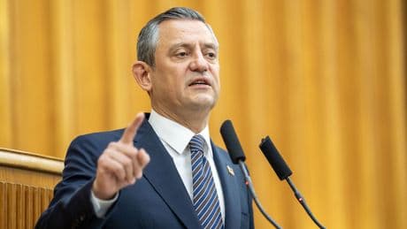 CHP Genel Başkanı Özel'den Olağanüstü Kurultay kararına ilişkin açıklama
