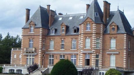 Loir-et-Cher : feu vert pour l’internat catholique parrainé par le milliardaire Pierre-Édouard Stérin