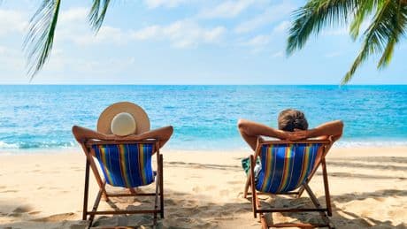 Attenzione ai finti Booking e Airbnb: impennata di siti truffa per le vacanze estive