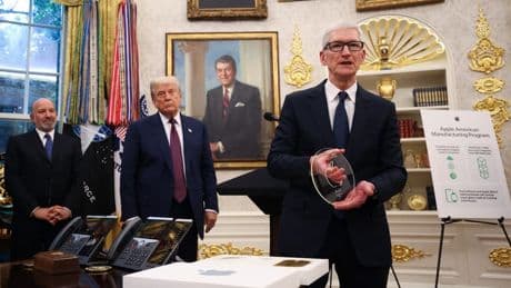 Un iPhone (presque) "made in USA": quelles parties du smartphone d'Apple seront désormais produites aux États-Unis (pour faire plaisir à Trump)?
