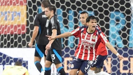 2-2: El Chivas de Gabi Milito sigue vivo