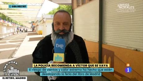 Obligan a Víctor Sandoval a abandonar su &#039;misión&#039; en El Retiro por las condiciones meteorológicas de Madrid