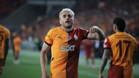 Galatasaray'da Barış Alper Yılmaz taraftarlardan özür diledi! İşte o anlar
