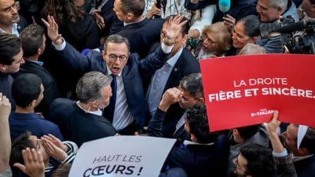 « Bruno Retailleau galvanise ses troupes en agitant le même mirage que ses prédécesseurs, celui d’une droite capable de réexister par elle-même »
