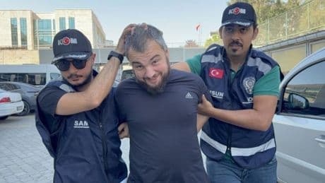 Suç örgütü lideri Rusya'da yakalandı Samsun'da tutuklandı: Kırmızı bültenle aranıyordu