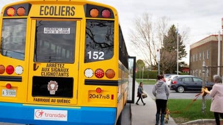 Le Québec veut imposer le vouvoiement à l’école