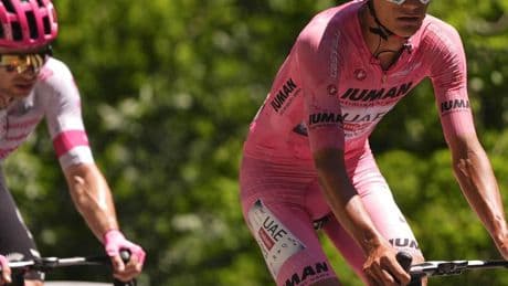 Radsport: Mexikaner del Toro verteidigt Giro-Führung bei Königsetappe