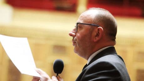 Fin politique, bête noire des écolos… qui est Laurent Duplomb, le sénateur derrière la proposition de loi sur l’agriculture ?