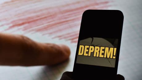 Ege Denizi'nde 4.9 büyüklüğünde deprem