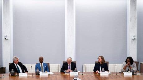 Experts bezorgd over aanvallen van Trump op Fed-baas Powell: ’Ontslag zou aandelen pijn doen’