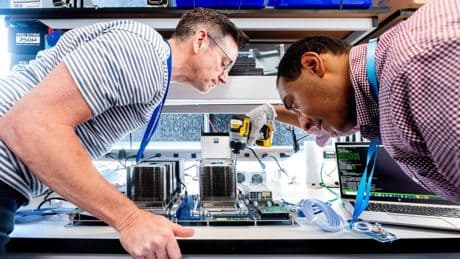 Wie Amazon es mit Nvidia aufnehmen will