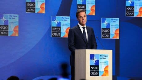 Rutte avisa a Putin tras la incursión de drones en Polonia: "La OTAN defenderá cada centímetro de territorio aliado"