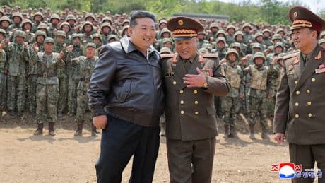 Nordkoreaner schufteten um ihr Leben - Kims Pannen-Kahn wieder flott