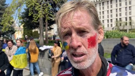 Arranca el juicio contra el acusado de intentar matar a Trump: pidió a la Corte estríperes y una pelea con él
