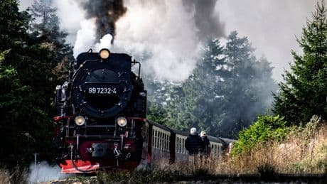 Millionen-Defizit bedroht Zukunft - Schmalspurbahn will aus den Miesen dampfen