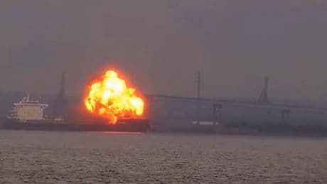 Enorme explosie op vrachtschip Baltimore (VS)