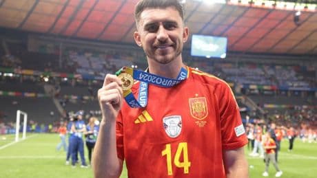 Al Nassr set transfer fee for Arsenal and Aston Villa to sign Aymeric Laporte