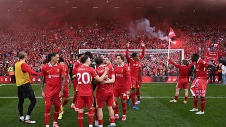 Liverpool fan favourite hints at imminent transfer exit after Arne Slot demand