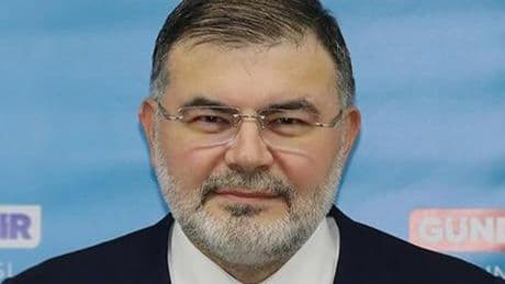 İzmir Büyükşehir Belediyesi'nde 800 kişinin işten çıkarılma kararına tepki: Açıkça bir işçi kıyımıdır