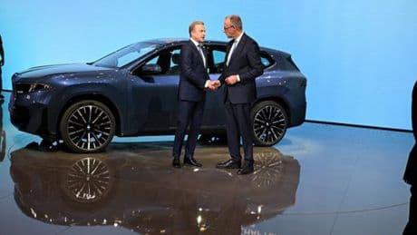 Voiture électrique : le lobbying des constructeurs européens pour la prolongation du moteur thermique