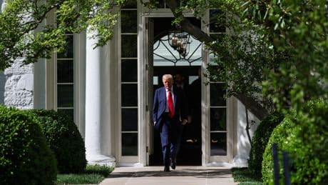 Après 100 jours de mandat, pourquoi la baisse de popularité de Trump n’a rien d’un «écroulement»