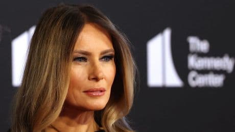 Nach ihrem Brief an Putin - Jetzt bekommt Melania Post von Erdogans Frau!