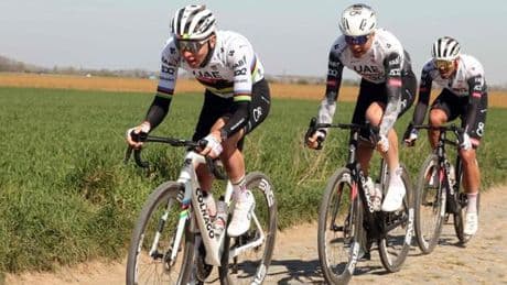 EN DIRECT | Paris-Roubaix 2025 : suivez la 122e édition masculine de « l’enfer du Nord »