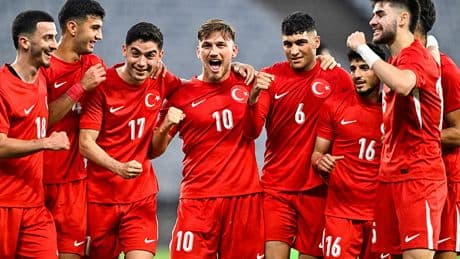 Arnavutluk'u devirdik! Genç milliler Semih Kılıçsoy'la kazandı